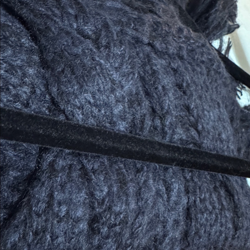 🆕 Cozy Black Knit Scarf/Cowl with Large Button Accents - Picture 7 of 10